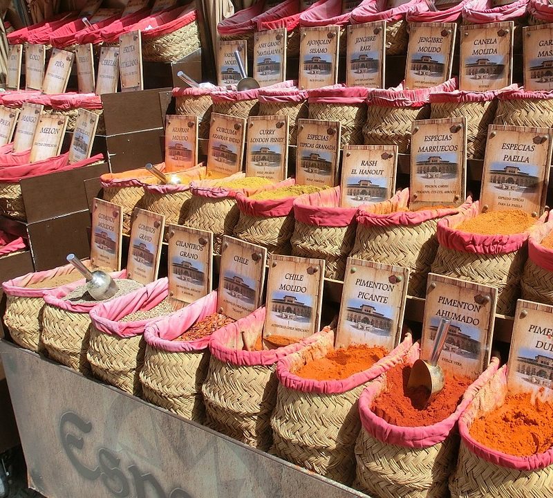 Especias en mercado de Granada